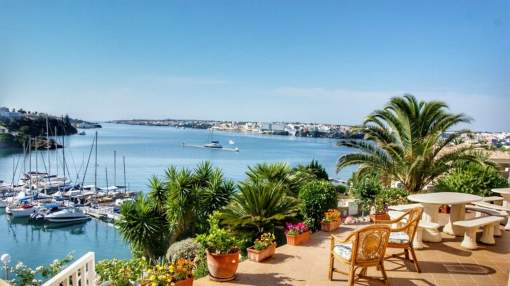 Classic style villa with sublime sea views Classic style villa with sublime sea views